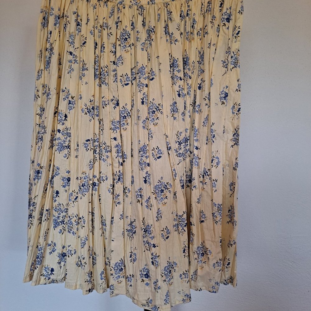 Yellow/blue floral print skirt